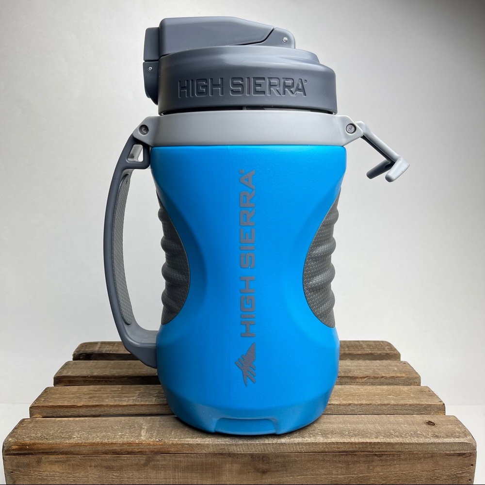 HIGH SIERRA 64oz. Sport Jug